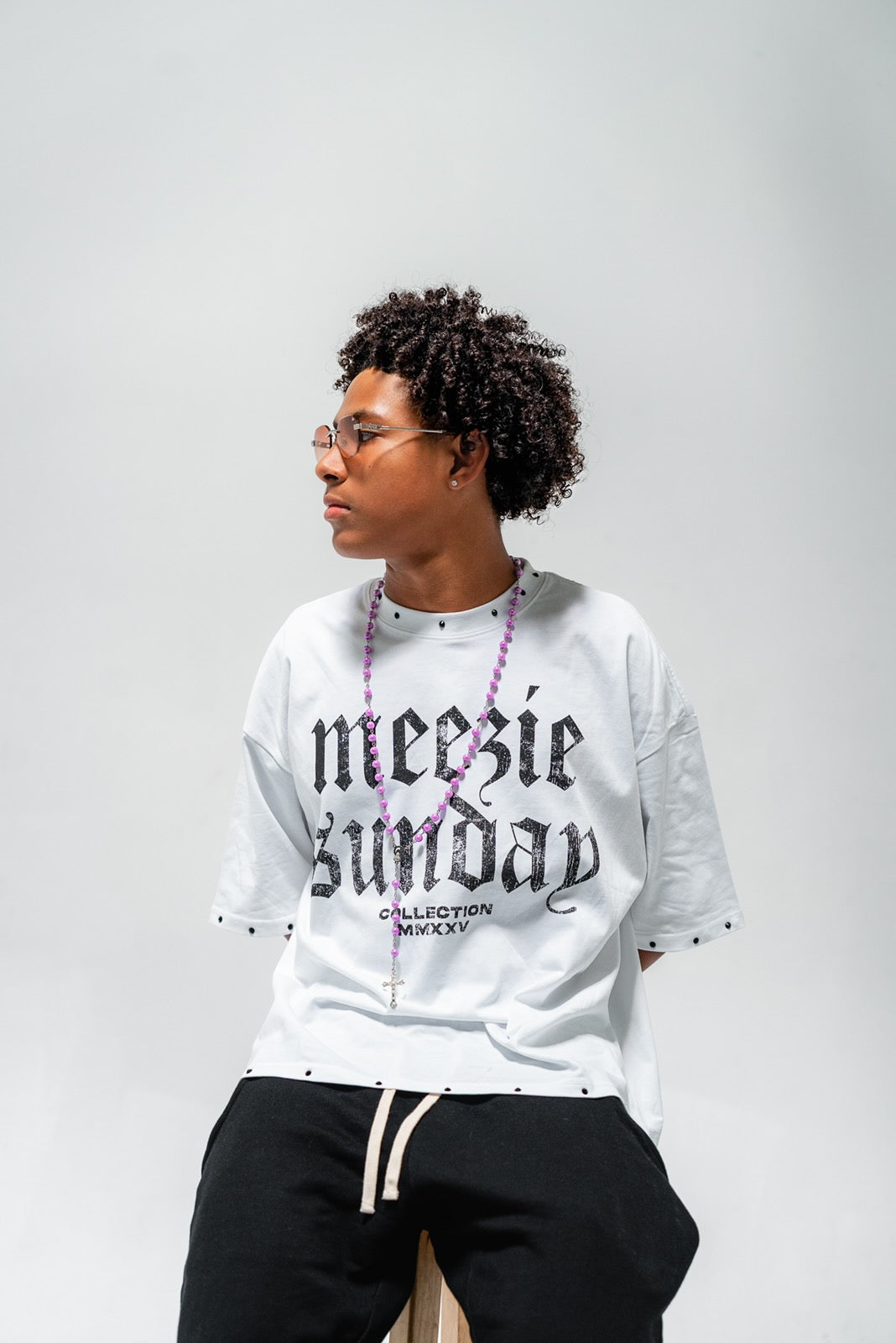 Meezie Sunday oversized white tee